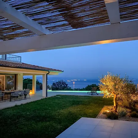 Maritima Opatija-meerblick-infinity Pool-luxus-relax